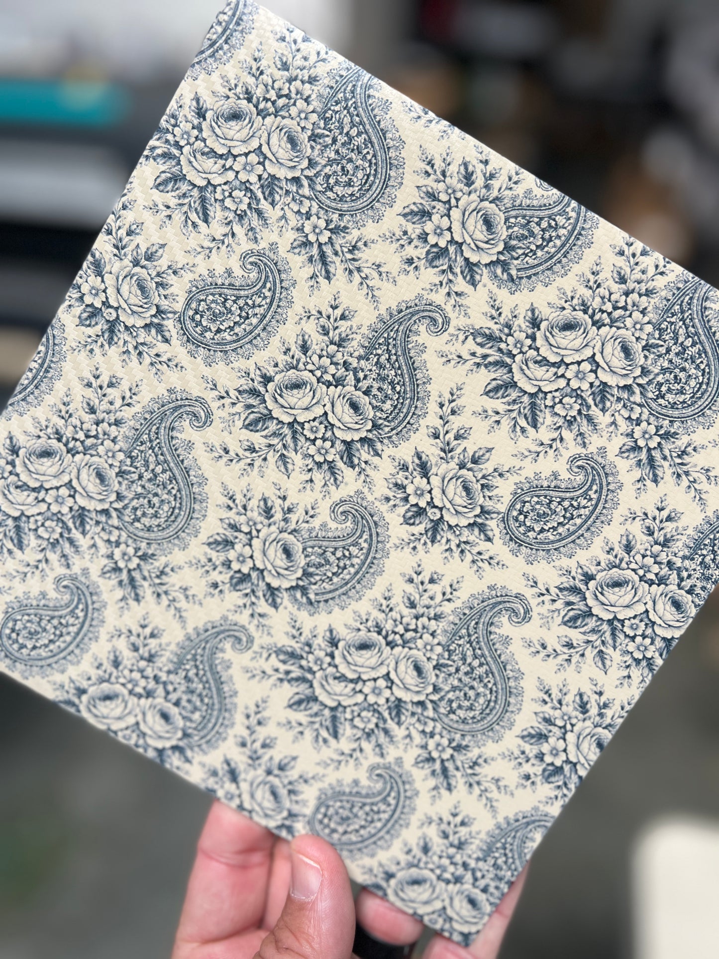 Paisley Garden CF 8x8