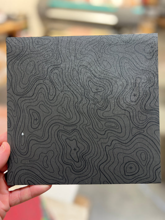 Storm Gray Topo 8x8 (marks on the front)